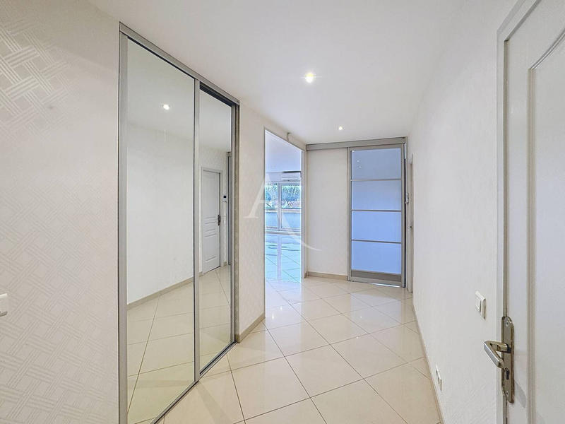 Appartement - 119 m² - 4 pièces