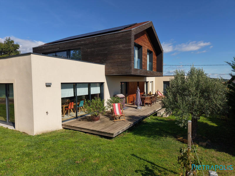 Maison contemporaine - 180 m² - 7 pièces