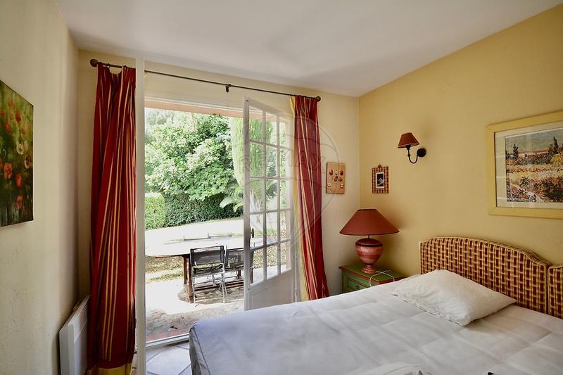 Villa - 185 m² - 6 pièces