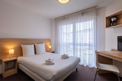 Studio - 30 m² - 1 pièce