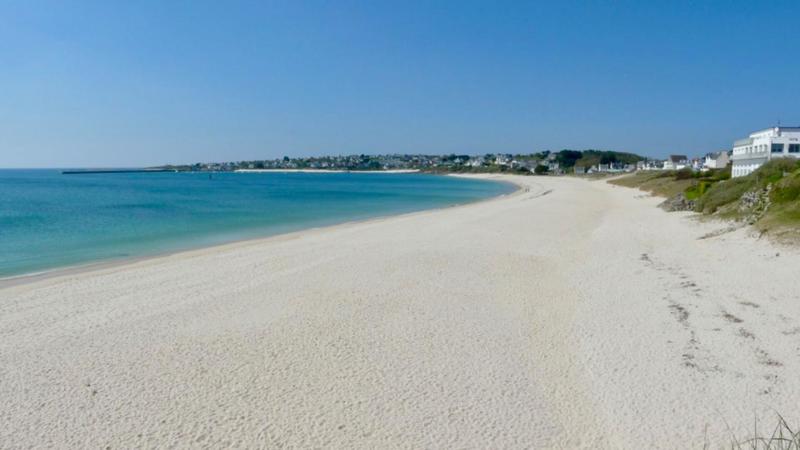 Maison traditionnelle - 207 m² - 7 pièces