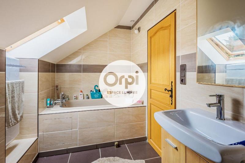 Maison - 151 m² - 6 pièces