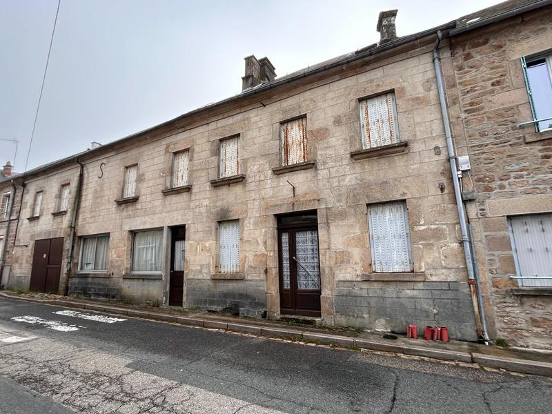 Maison - 175 m² - 12 pièces