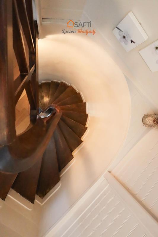 Maison - 90 m² - 6 pièces