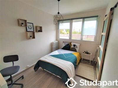 Chambre - 10 m² - 1 pièce