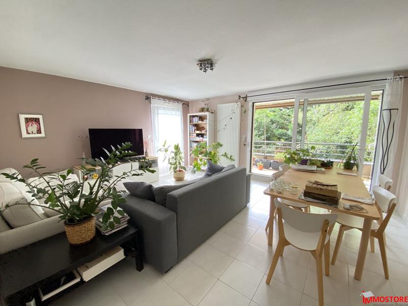 Appartement - 90 m² - 4 pièces