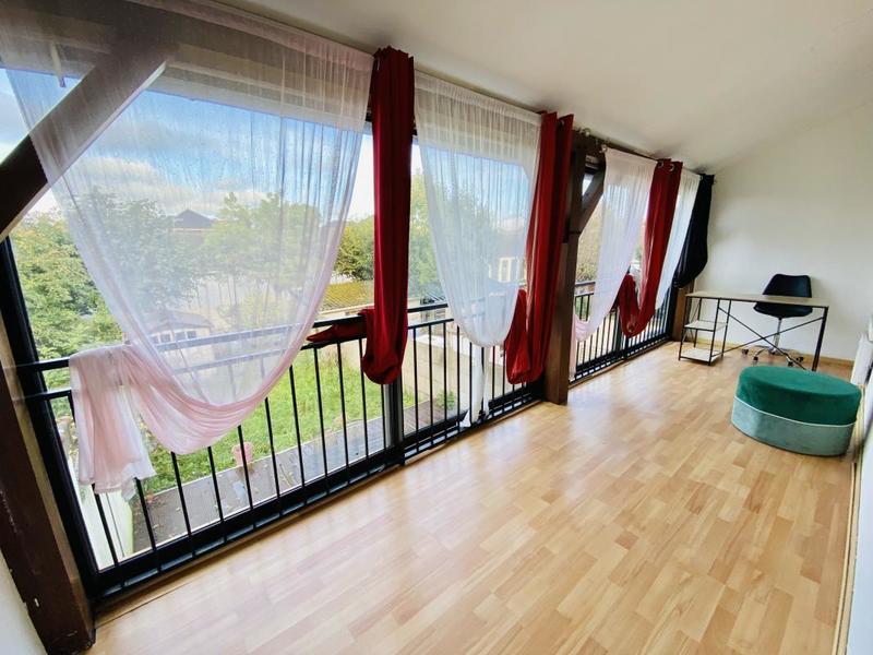 Maison - 111 m² - 4 pièces