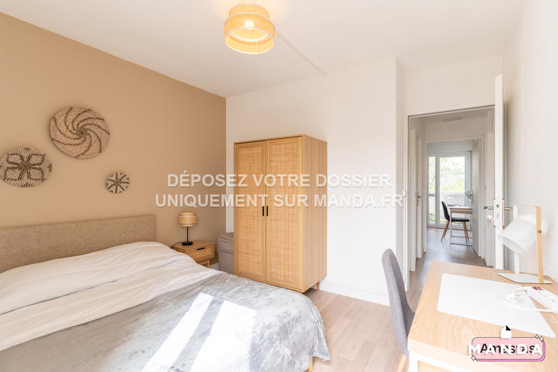 Chambre - 10 m² - 4 pièces