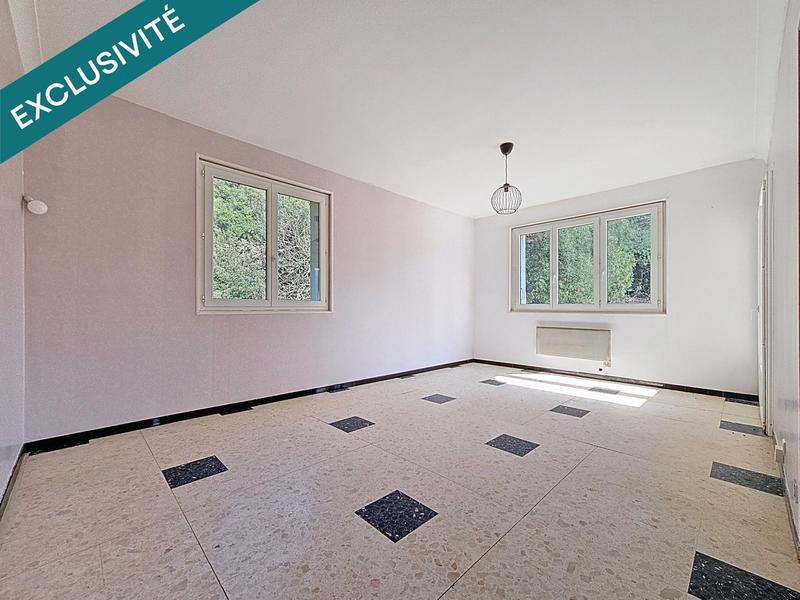 Maison - 177 m² - 9 pièces