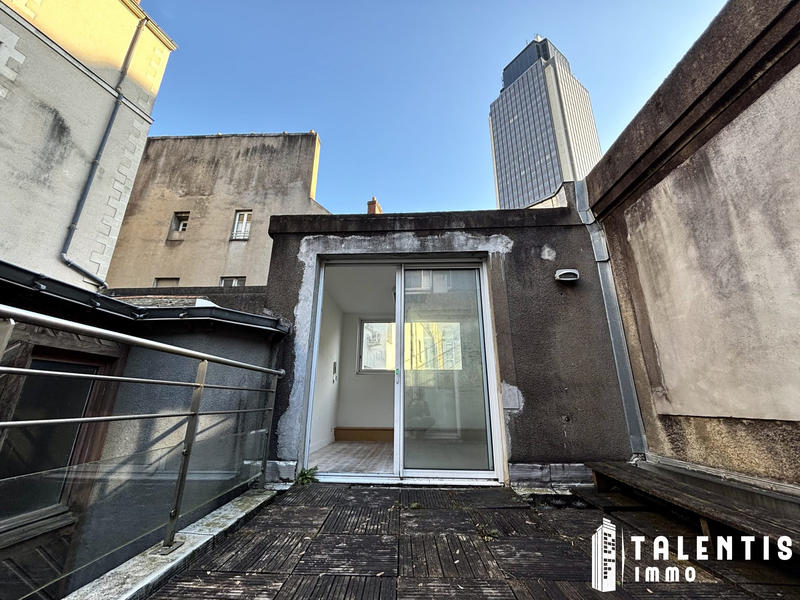 Appartement - 102 m² - 6 pièces