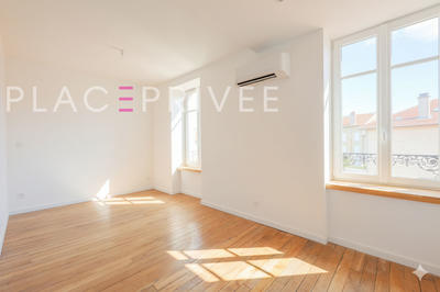 Appartement - 130 m² - 5 pièces