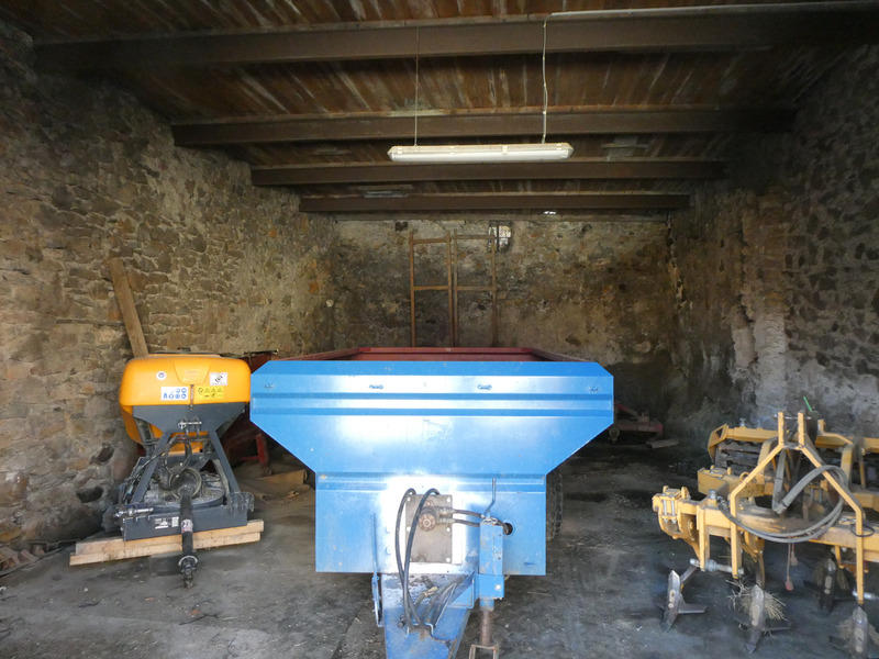 Maison en pierre - 400 m² - 4 pièces