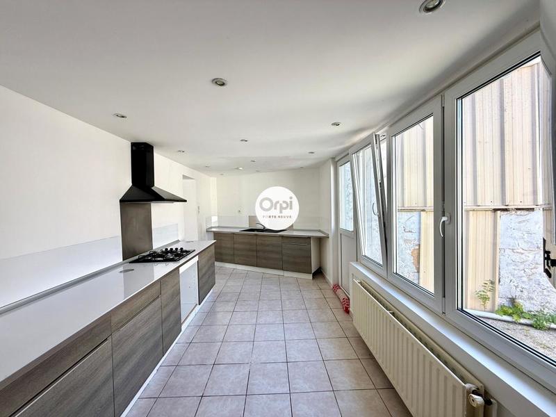 Maison - 92 m² - 3 pièces