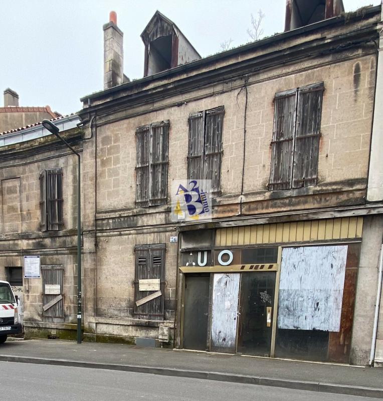 Maison de ville - 377 m²