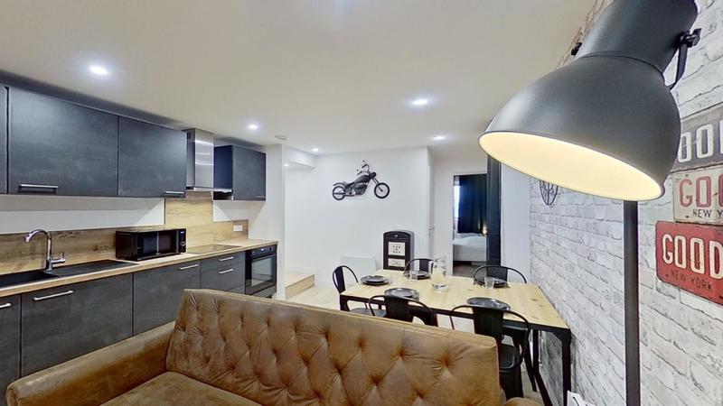 Appartement - 88 m² - 6 pièces