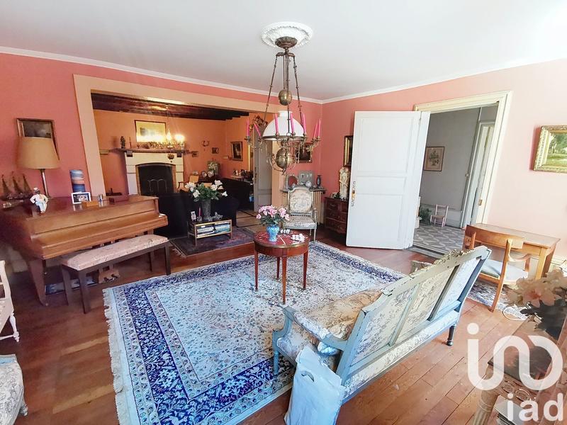 Maison - 300 m² - 9 pièces