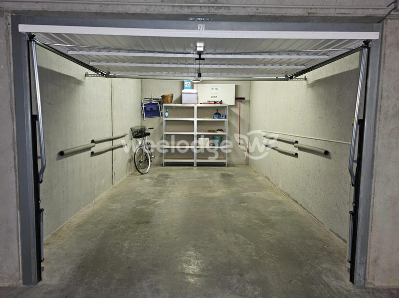 Parking / Garage - 13 m²