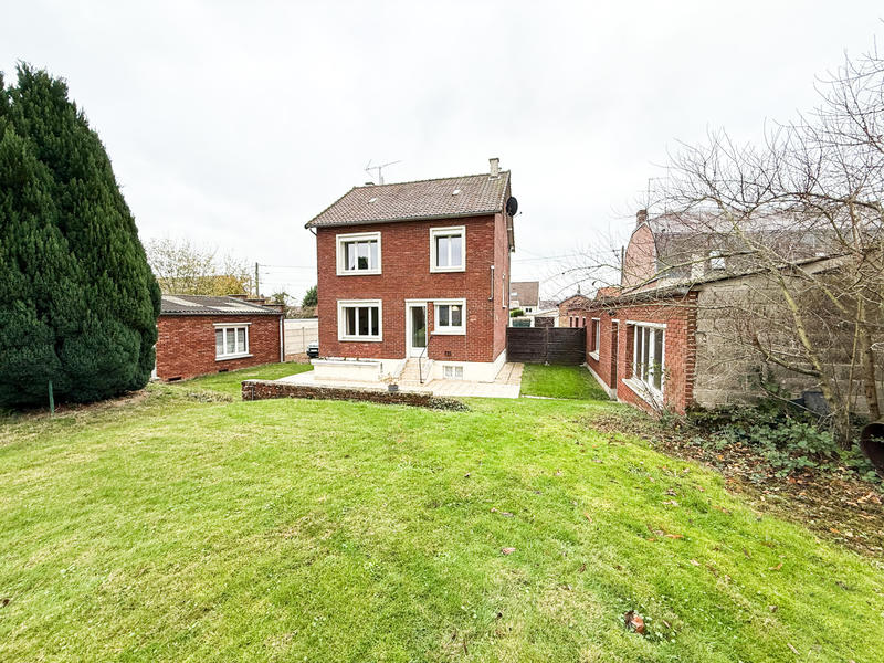 Maison - 85 m² - 5 pièces