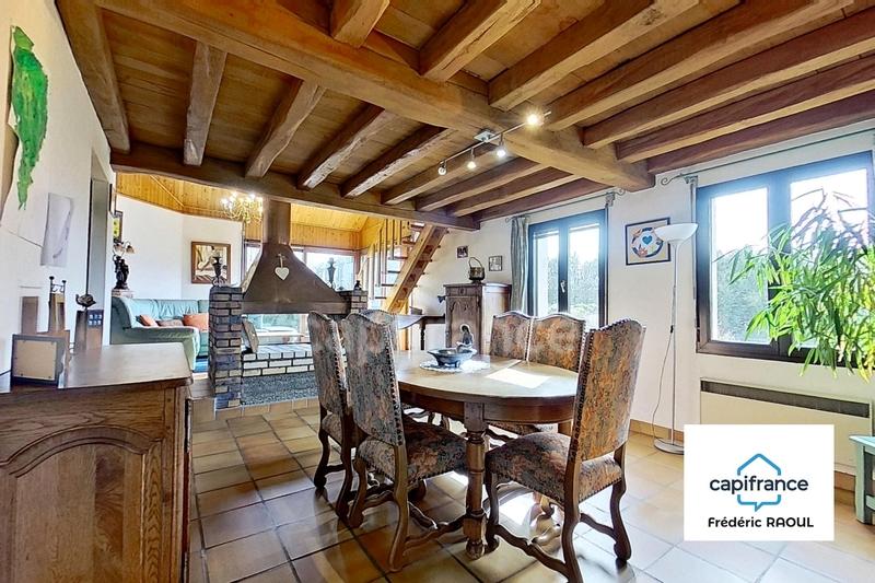 Maison - 202 m² - 8 pièces