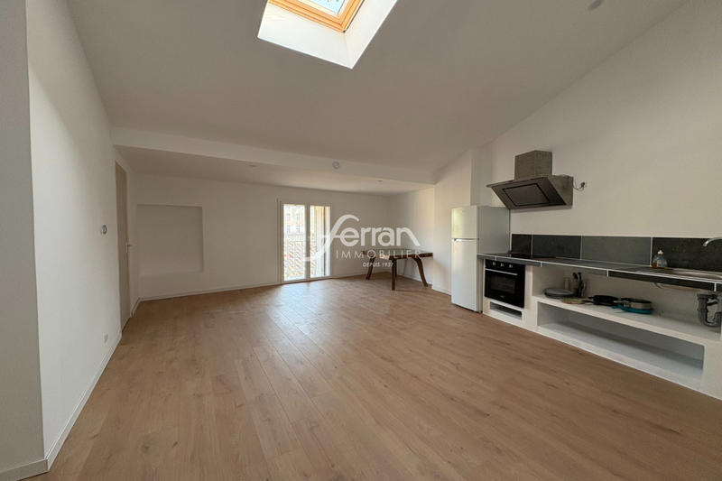 Appartement - 80 m² - 3 pièces