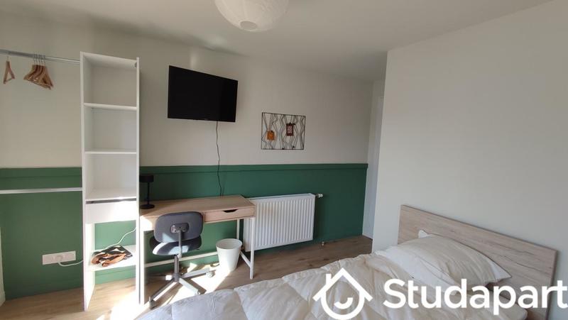 Chambre - 11 m² - 1 pièce