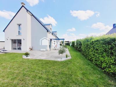 Maison - 195 m² - 8 pièces