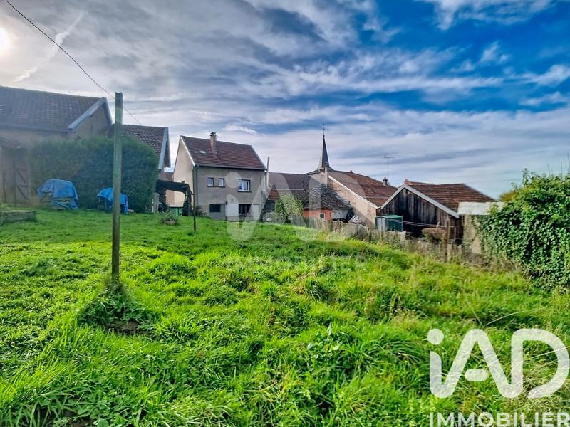 Maison - 99 m² - 5 pièces