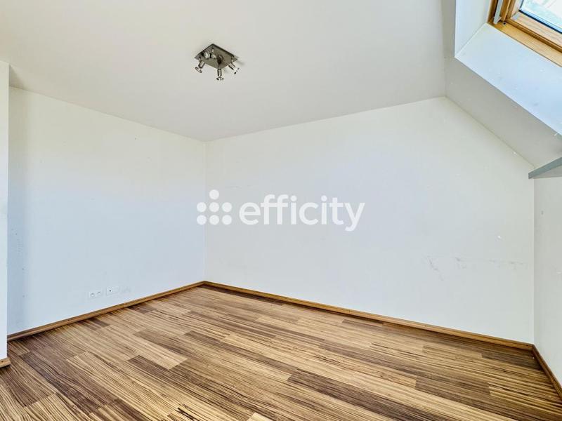 Maison - 248 m² - 7 pièces