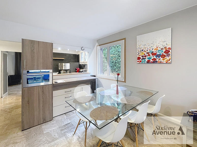 Appartement - 65 m² - 3 pièces