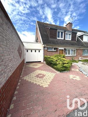 Maison - 95 m² - 6 pièces