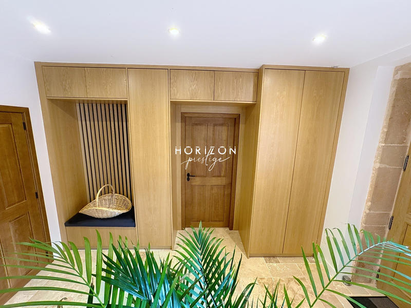 Maison ancienne - 224 m² - 7 pièces