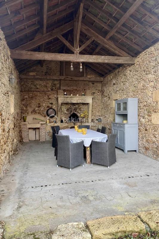 Maison en pierre - 215 m² - 10 pièces