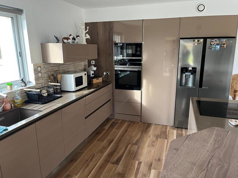 Villa - 226 m² - 9 pièces