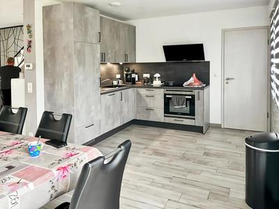 Appartement - 96 m² - 5 pièces