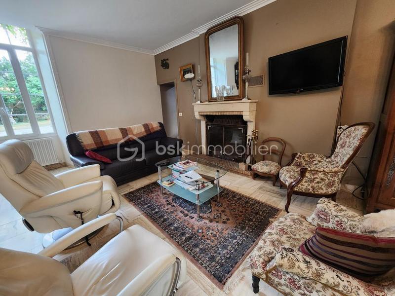 Maison en pierre - 250 m² - 7 pièces