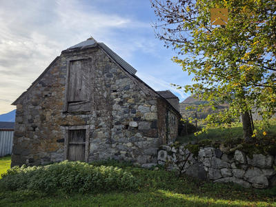 Maison ancienne - 295 m² - 1 pièce