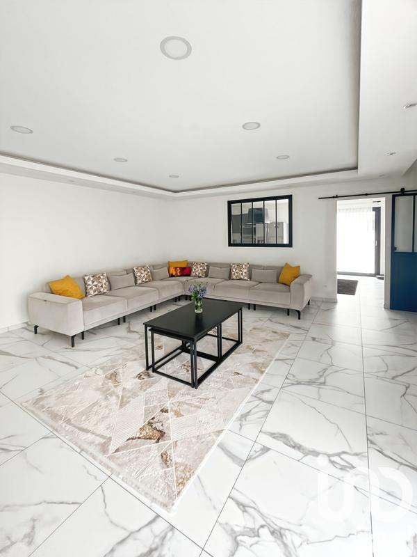 Maison - 120 m² - 4 pièces