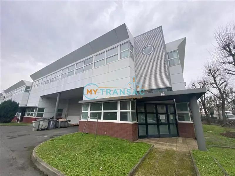 Local d'activité / Entrepôt - 722 m²