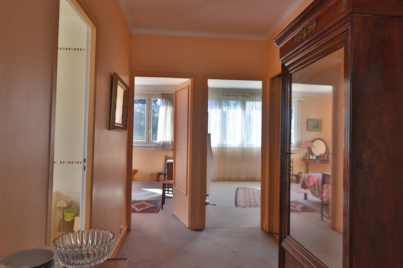 Maison - 220 m² - 7 pièces