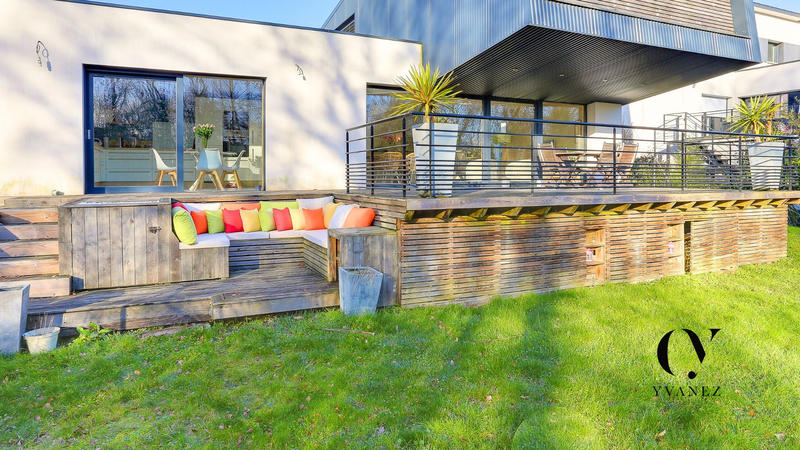 Maison - 166 m² - 7 pièces