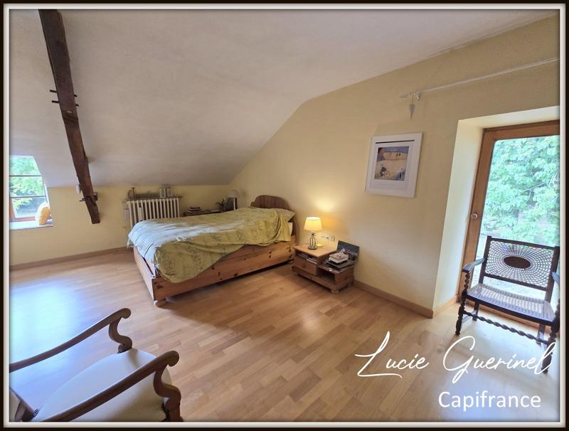 Maison - 200 m² - 6 pièces