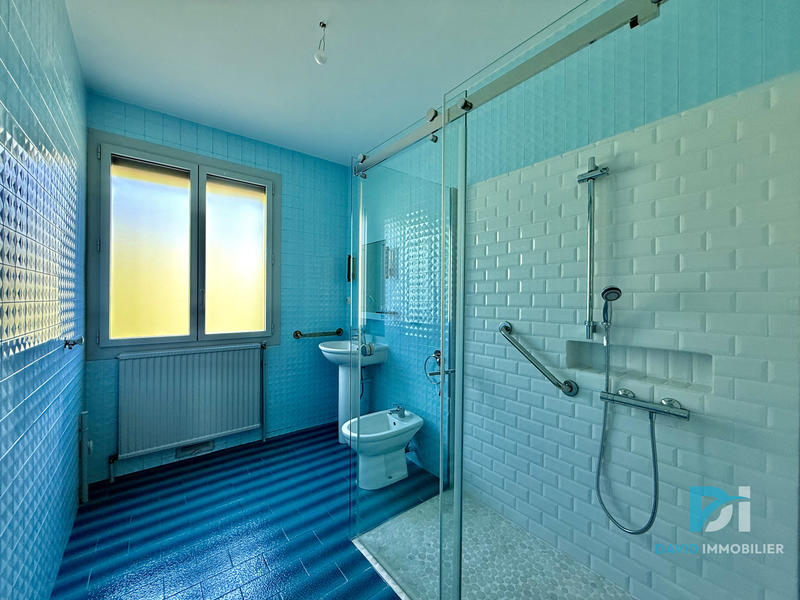 Maison - 102 m² - 4 pièces