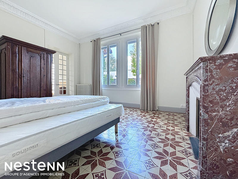 Maison - 184 m² - 7 pièces