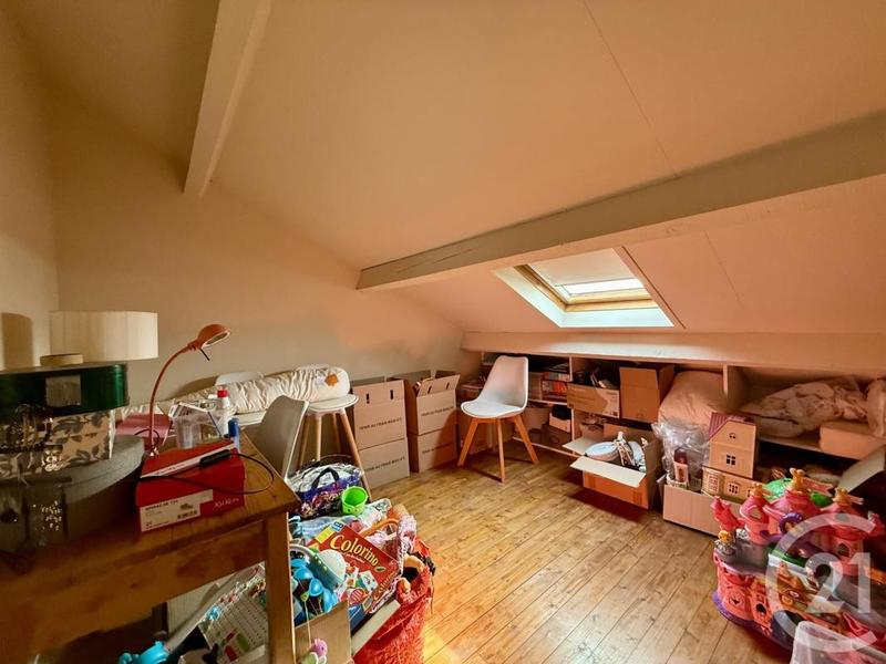 Maison - 96 m² - 5 pièces