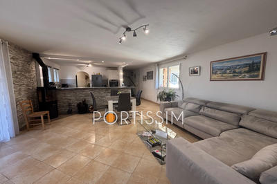 Maison - 135 m² - 4 pièces