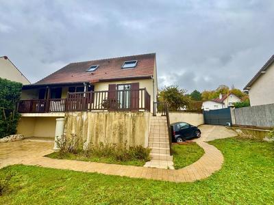 Maison traditionnelle - 101 m² - 5 pièces