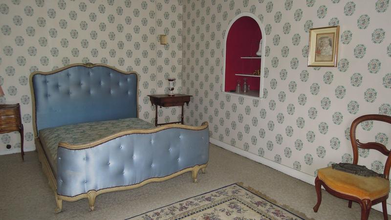 Maison - 256 m² - 10 pièces