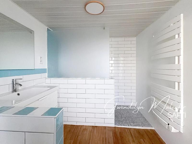 Maison - 122 m² - 5 pièces