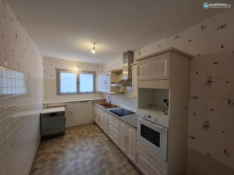 Maison - 135 m² - 6 pièces