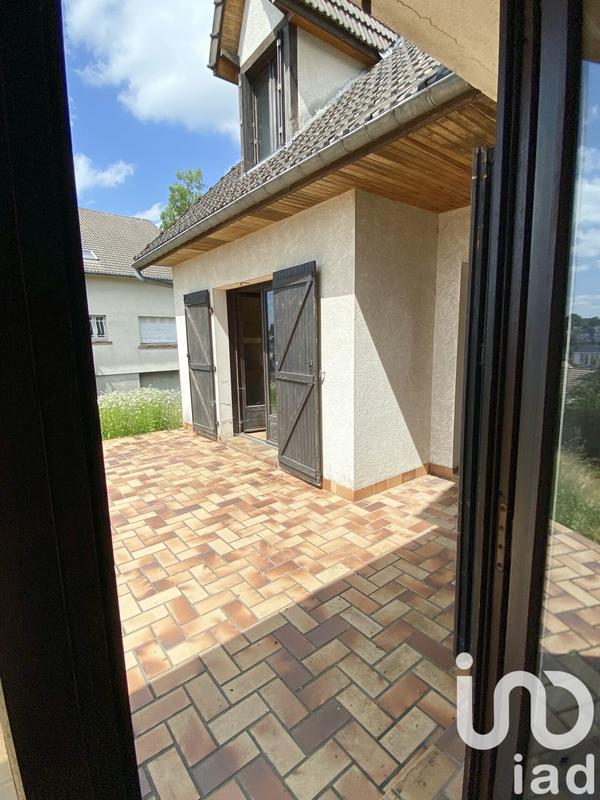 Maison - 216 m² - 7 pièces